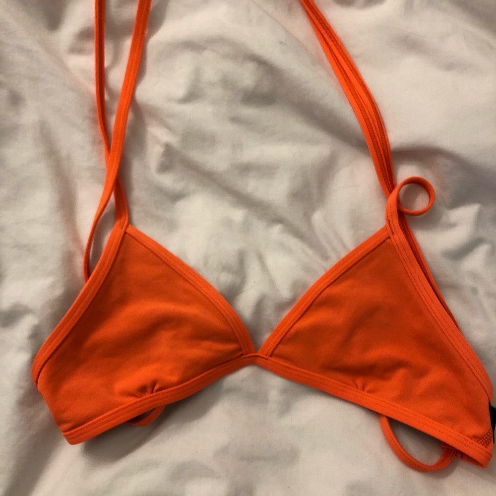 Great condition size Medium Jolyn Top!